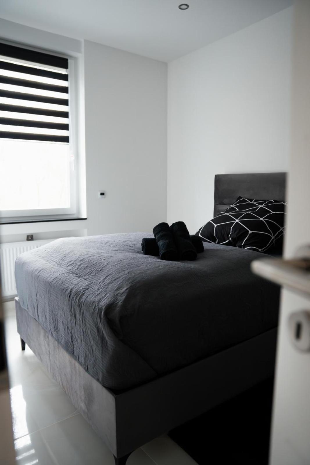 Ferienwohnung Hills Дуйсбург Экстерьер фото